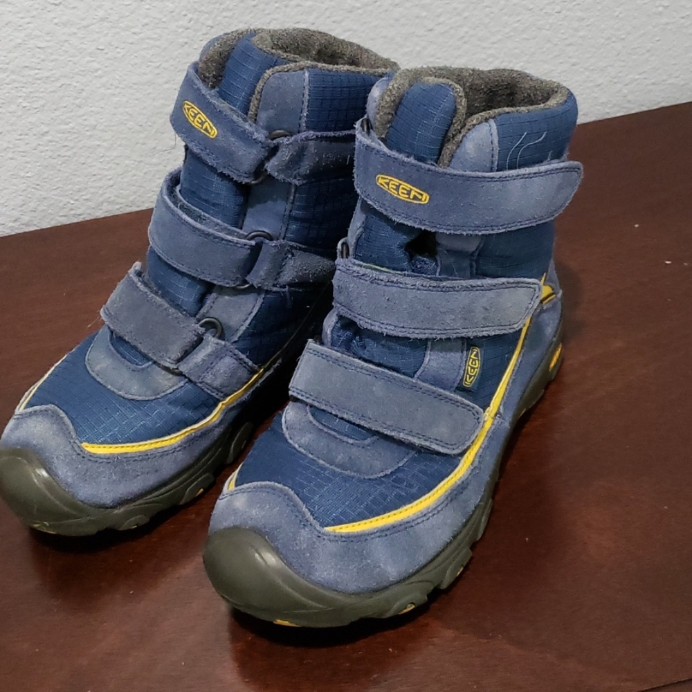 KEEN Winter boots